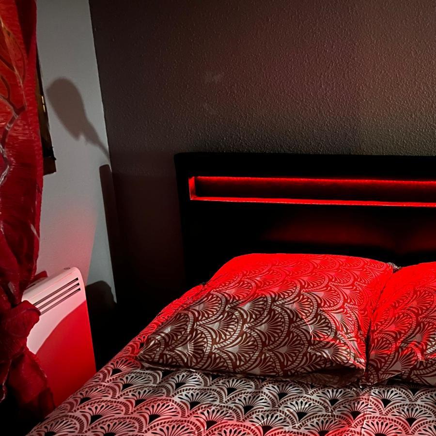 Le Red Escape A 15Min Du Centre Avec Parking Prive Gratuit Appartement Annecy Buitenkant foto