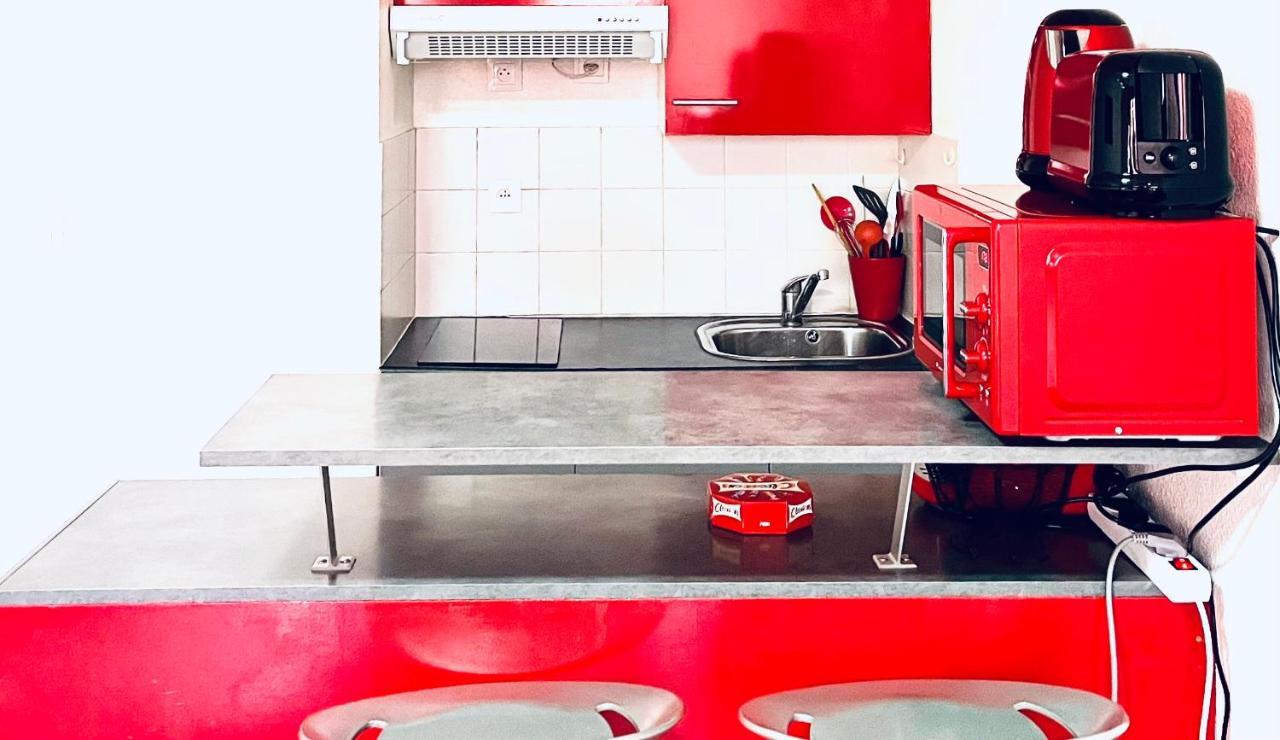 Le Red Escape A 15Min Du Centre Avec Parking Prive Gratuit Appartement Annecy Buitenkant foto